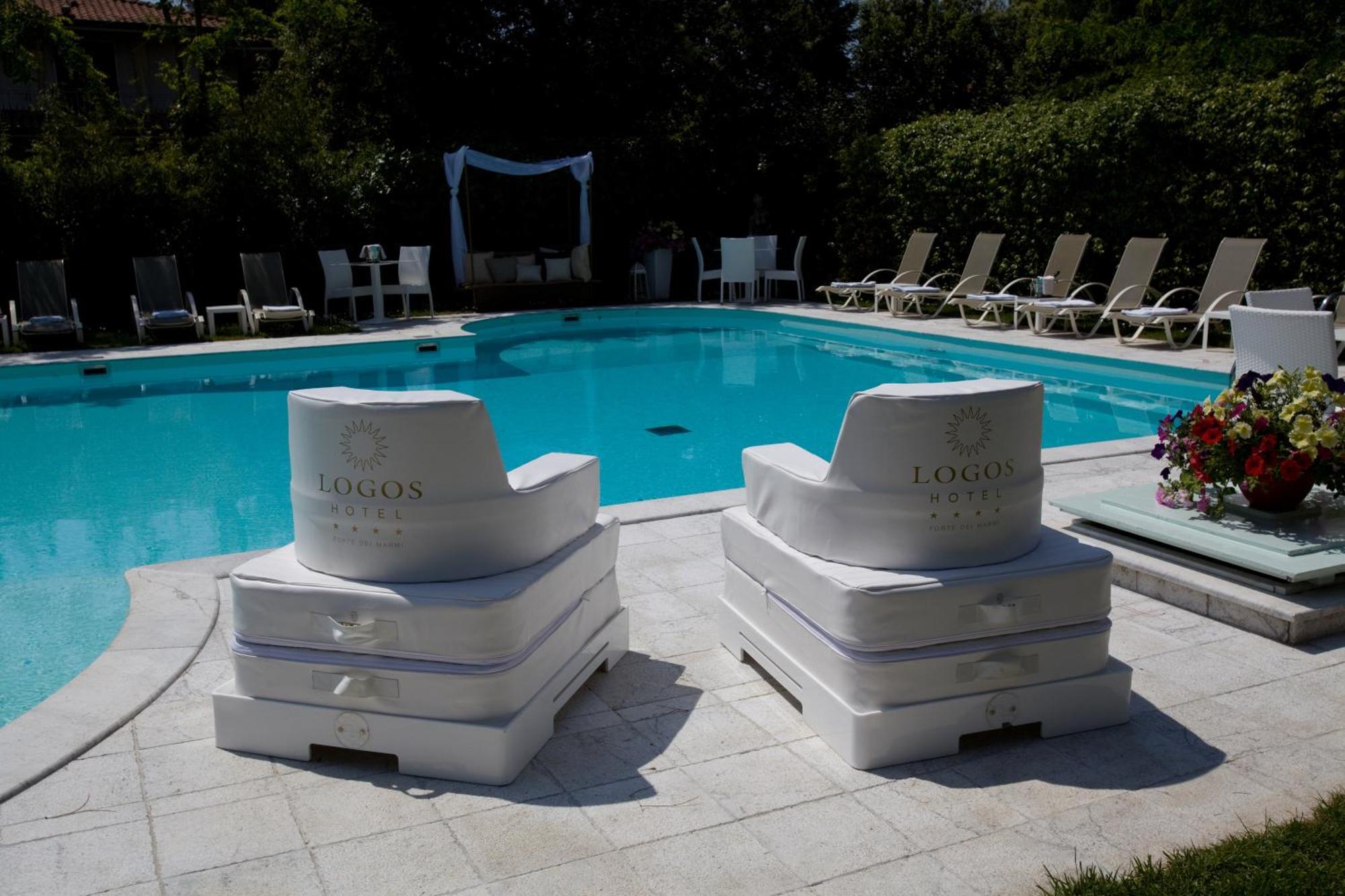 Jr Resort Logos Forte Dei Marmi Exterior foto